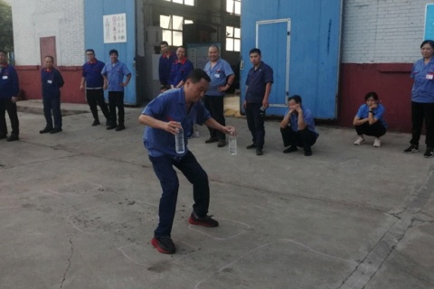 童年樂(lè)趣與時(shí)間賽跑